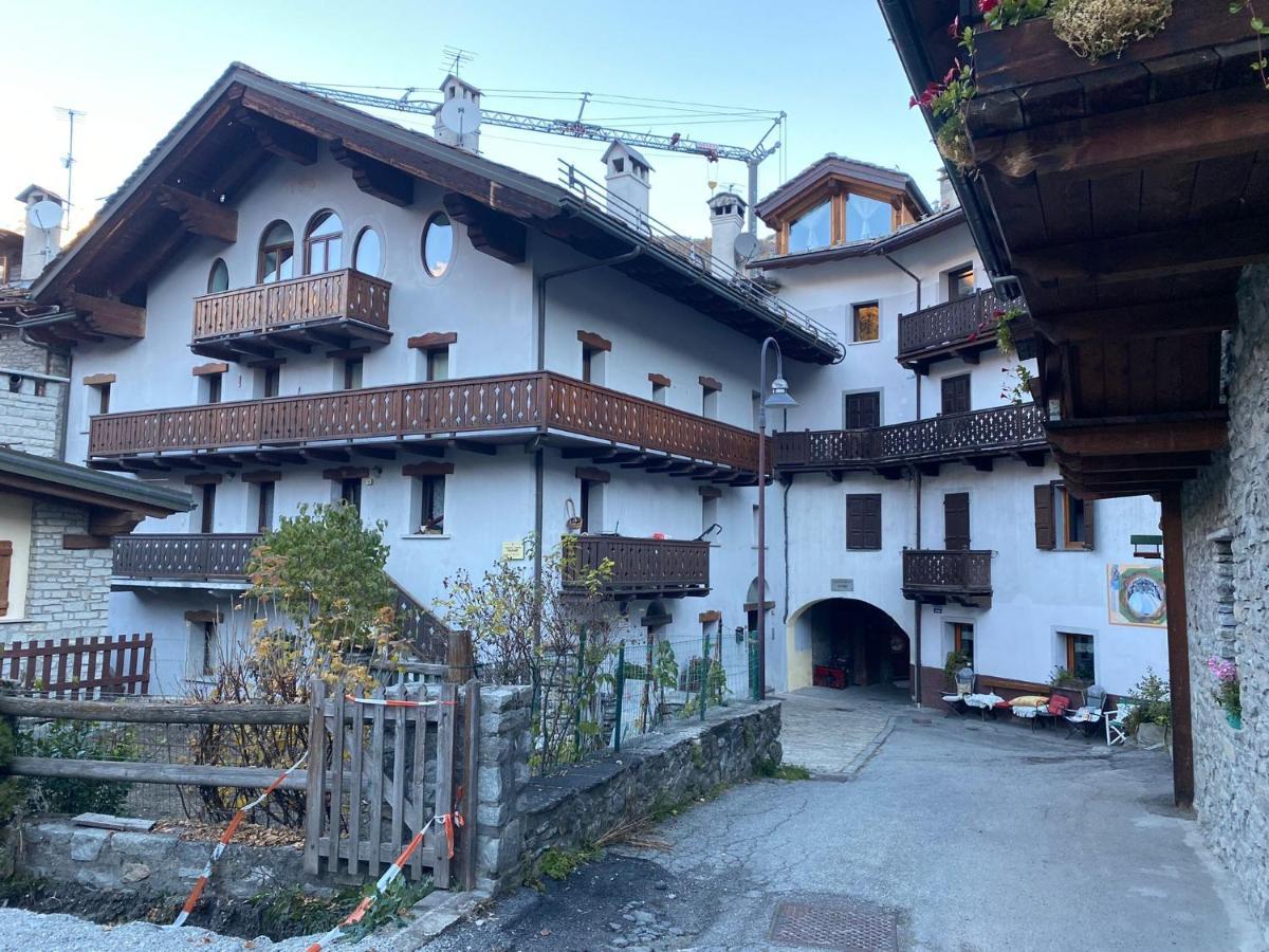 Caratteristico Quadrilocale In Zona Centrale Apartment Courmayeur Exterior photo