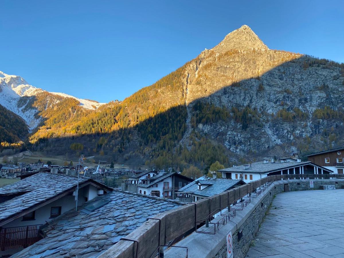 Caratteristico Quadrilocale In Zona Centrale Apartment Courmayeur Exterior photo